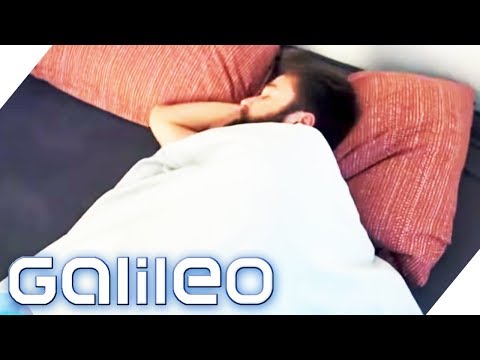 Können Gewichtsdecken wirklich unseren Schlaf verbessern? | Galileo | ProSieben